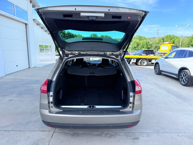 Citroen C5 2.0hdi 136k* Exclusive* NOVA!!!* UNIKAT* - автомобили, коли, обяви за нови и употребявани 13