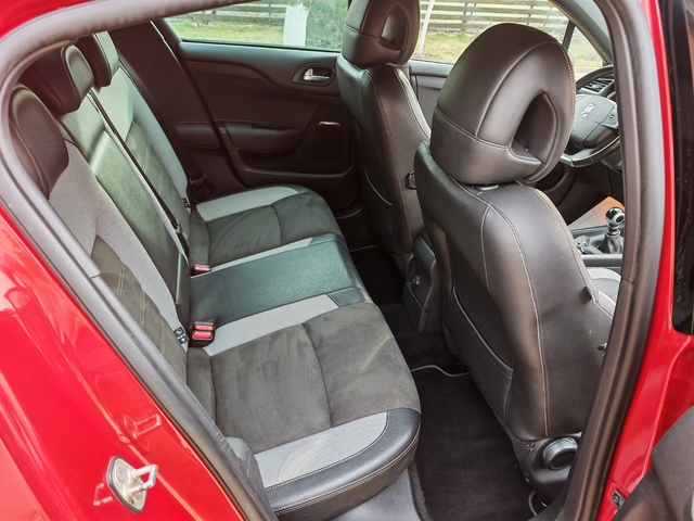 Citroen DS 4 Crossback 1.6 HDI - автомобили, коли, обяви за нови и употребявани 9