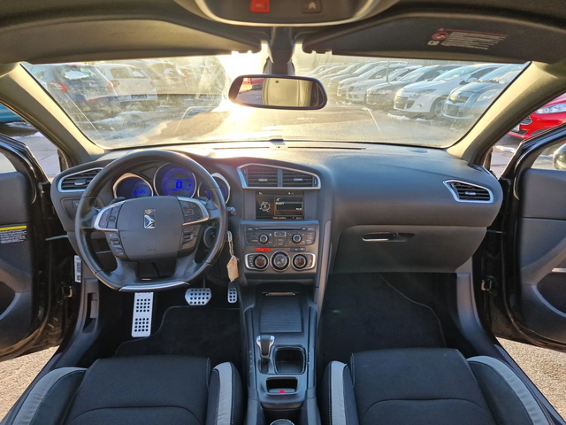 Citroen DS4 1.6 BENZ - автомобили, коли, обяви за нови и употребявани 10