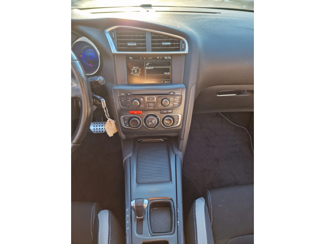 Citroen DS4 1.6 BENZ - автомобили, коли, обяви за нови и употребявани 7