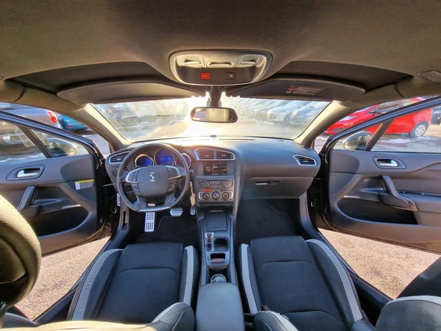 Citroen DS4 1.6 BENZ - автомобили, коли, обяви за нови и употребявани 10
