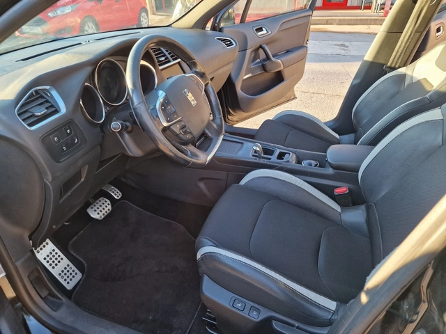 Citroen DS4 1.6 BENZ - автомобили, коли, обяви за нови и употребявани 13
