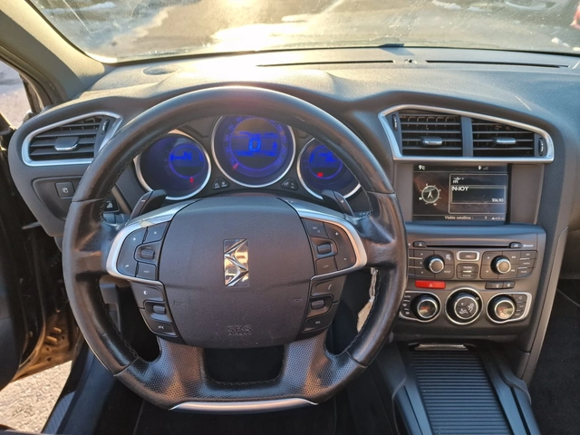 Citroen DS4 1.6 BENZ - автомобили, коли, обяви за нови и употребявани 8