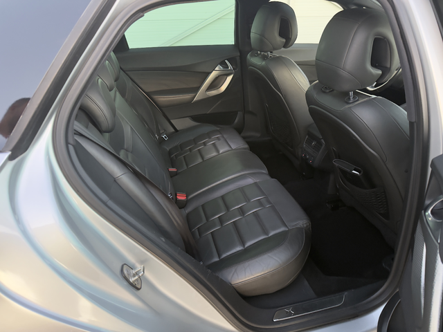 Citroen DS5 2.0HDI Автомат/Панорама/Head-up/Full/Лизинг - автомобили, коли, обяви за нови и употребявани 10