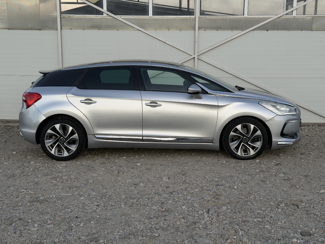 Citroen DS5 2.0HDI Автомат/Панорама/Head-up/Full/Лизинг - автомобили, коли, обяви за нови и употребявани 2