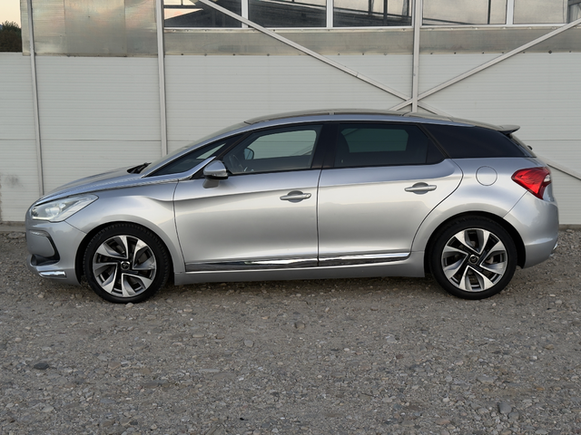 Citroen DS5 2.0HDI Автомат/Панорама/Head-up/Full/Лизинг - автомобили, коли, обяви за нови и употребявани 6