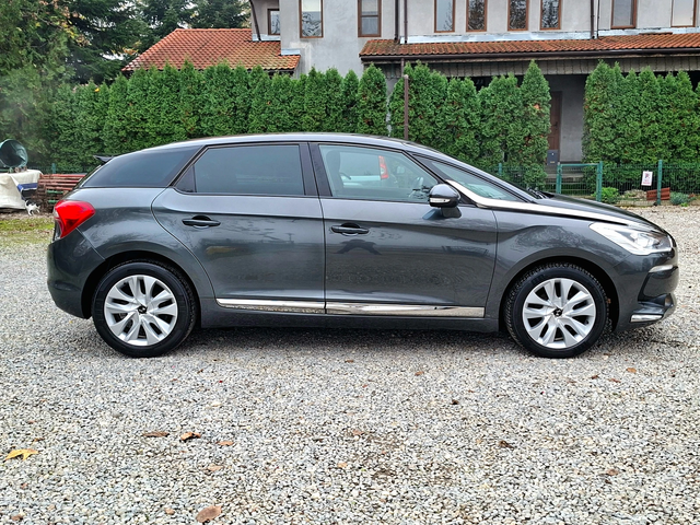 Citroen DS5 1.6Blue HDi 6ск. УНИКАТ* НАВИГАЦИЯ* - автомобили, коли, обяви за нови и употребявани 3