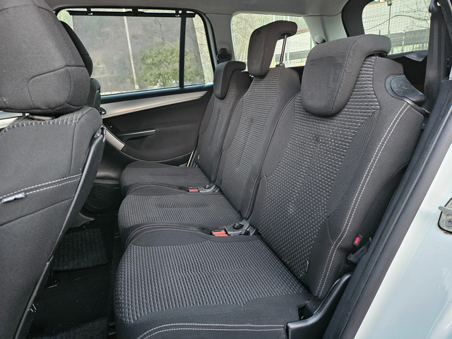 Citroen Grand C4 Picasso 1.6Hdi Facelift/7mesta/6skorosti - автомобили, коли, обяви за нови и употребявани 12