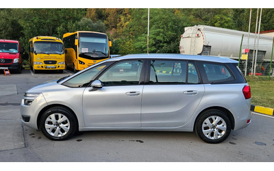 citroen-grand-c4-picasso - 2