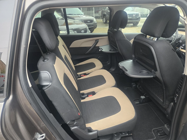 Citroen Grand C4 Picasso - автомобили, коли, обяви за нови и употребявани 7