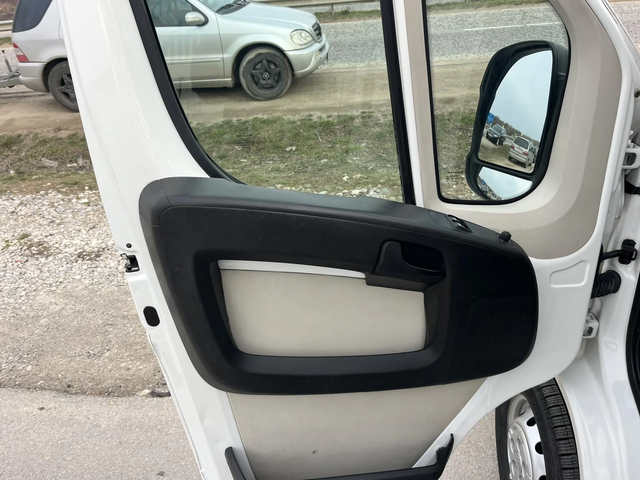 Citroen Jumper 2.0HDI 163 кс 6 СКОРОСТИ 7 МЕСТА EURO 6 КЛИМАТИК - автомобили, коли, обяви за нови и употребявани 6