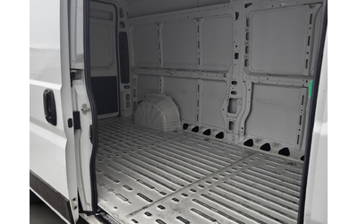 citroen-jumper-ft-35-l3h2-2-2-bluehdi-140-bvm6-s-s-e6-4 - 2