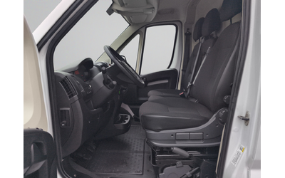 citroen-jumper-ft-35-l3h2-2-2-bluehdi-140-bvm6-s-s-e6-4 - 3