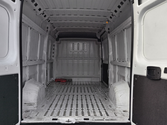 Citroen JUMPER FT 35 L3H2 2.2 BlueHDI 140 BVM6 S&S E6.4 - автомобили, коли, обяви за нови и употребявани 1