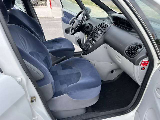 Citroen Xsara picasso 2.0HDI 90кс КЛИМАТРОНИК АВТОПИЛОТ - автомобили, коли, обяви за нови и употребявани 10