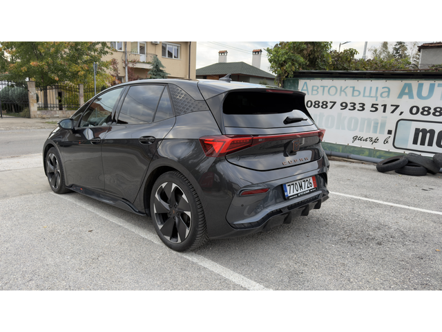 Cupra Born, 2023 г., 36000 км, 204 к.с. - автомобили, коли, обяви за нови и употребявани 4