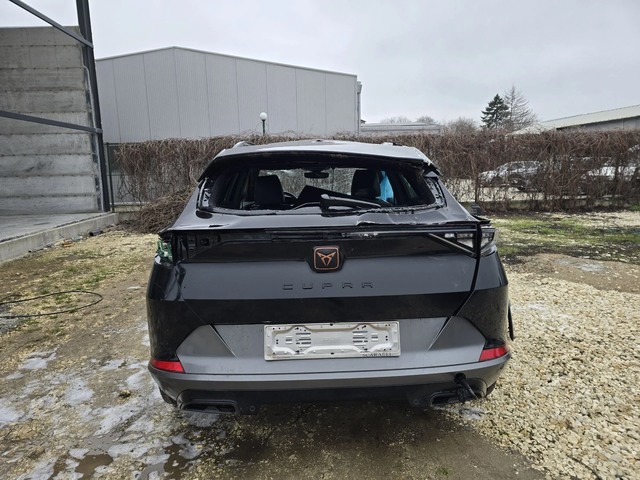 Cupra Formentor 1.5tsi 150к.с - автомобили, коли, обяви за нови и употребявани 3