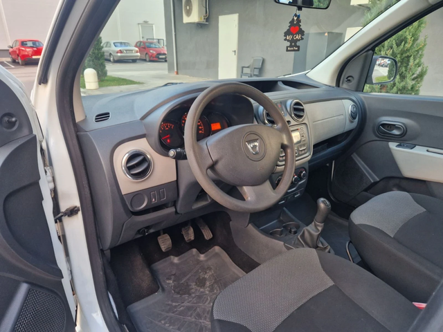 Dacia Dokker 1.5 / 90 к. с. - автомобили, коли, обяви за нови и употребявани 7