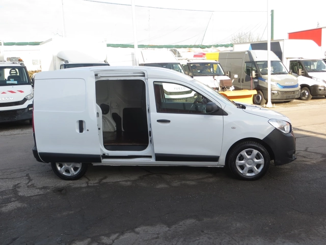 Dacia Dokker 1, 6 ГАЗ/БЕНЗИН - автомобили, коли, обяви за нови и употребявани 12