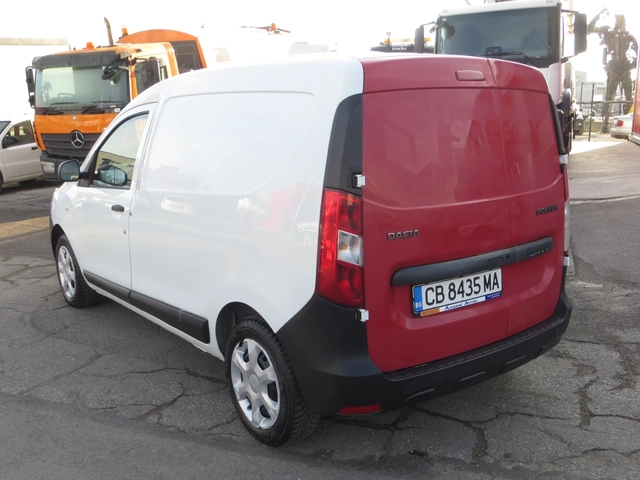 Dacia Dokker 1, 6 ГАЗ/БЕНЗИН - автомобили, коли, обяви за нови и употребявани 2
