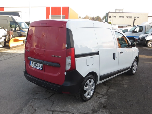 Dacia Dokker 1, 6 ГАЗ/БЕНЗИН - автомобили, коли, обяви за нови и употребявани 3