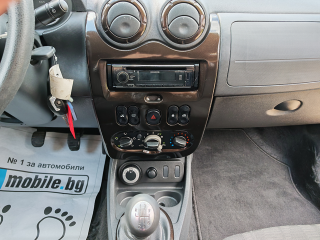 Dacia Duster ===1.5DCI-4x4=== - автомобили, коли, обяви за нови и употребявани 11