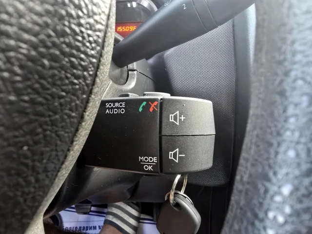 Dacia Duster 1.6 SCe (114 кс) - автомобили, коли, обяви за нови и употребявани 10
