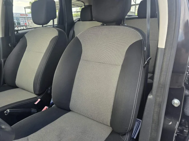 Dacia Duster 1.6 SCe (114 кс) - автомобили, коли, обяви за нови и употребявани 12