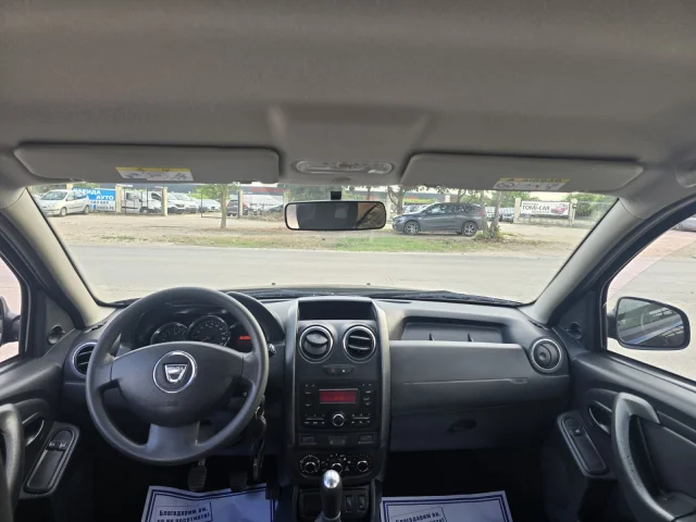 Dacia Duster 1.6 SCe (114 кс) - автомобили, коли, обяви за нови и употребявани 8