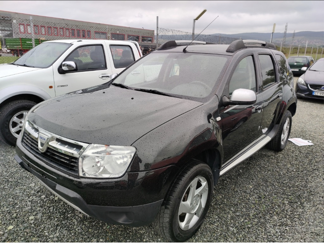 Dacia Duster 1.6Iㅤ ㅤ ㅤ ㅤ - автомобили, коли, обяви за нови и употребявани 0