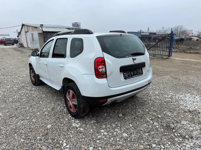 Dacia Duster 1.5DCI-4X4 - автомобили, коли, обяви за нови и употребявани 5