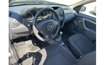 Dacia Duster 1.6* 105ps* НАВИ* FACE* КЛИМАТИК - автомобили, коли, обяви за нови и употребявани 8