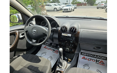 Dacia Duster 1.6I-105кс= ФАБРИЧНА ГАЗ= ПАРКТРОНИК= КЛИМАТИК - автомобили, коли, обяви за нови и употребявани 12