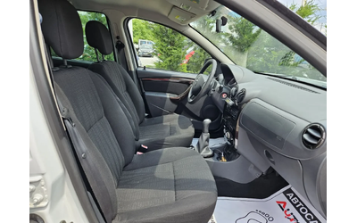 Dacia Duster 1.6I-105кс= ФАБРИЧНА ГАЗ= ПАРКТРОНИК= КЛИМАТИК - автомобили, коли, обяви за нови и употребявани 14