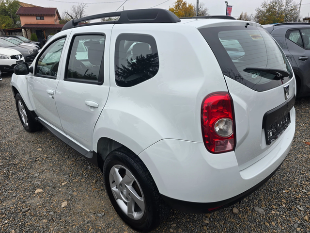 Dacia Duster 1.5DCI-ЕВРО 5В-4Х4-6 СКОРОСТИ - автомобили, коли, обяви за нови и употребявани 3