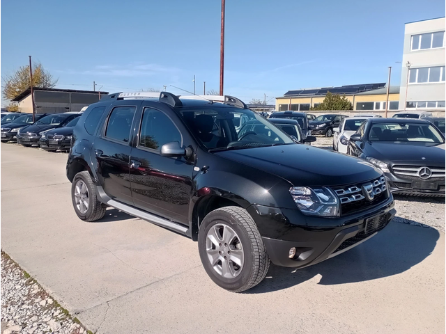 Dacia Duster 1.6 ГАЗ, Навигация, Италия - автомобили, коли, обяви за нови и употребявани 0