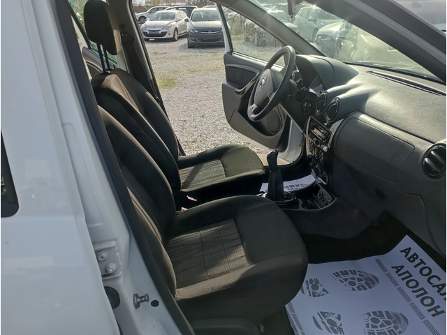 Dacia Duster 1.6 бензин, Италия - автомобили, коли, обяви за нови и употребявани 9