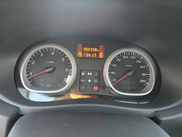 Dacia Duster 1.6i 110к.с фабрична газ - автомобили, коли, обяви за нови и употребявани 15