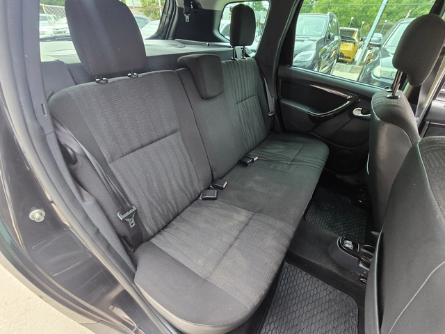 Dacia Duster 1.5dci 108к с - автомобили, коли, обяви за нови и употребявани 13