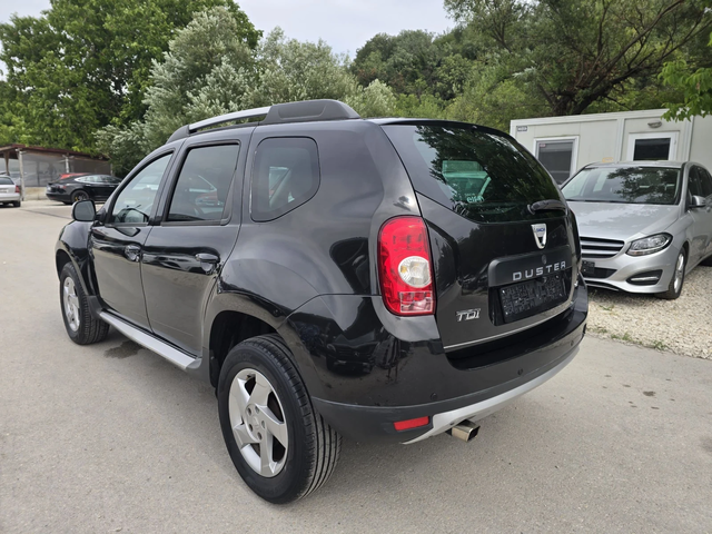 Dacia Duster 1.5dci 108к с - автомобили, коли, обяви за нови и употребявани 2