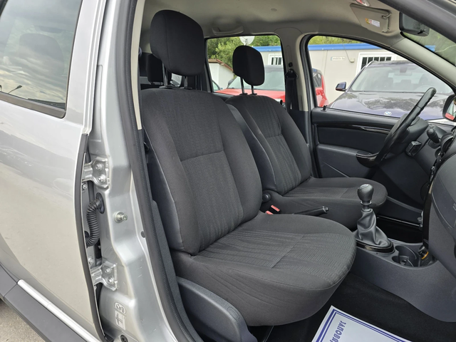 Dacia Duster 1.5d 110к.с 4x4 - автомобили, коли, обяви за нови и употребявани 11
