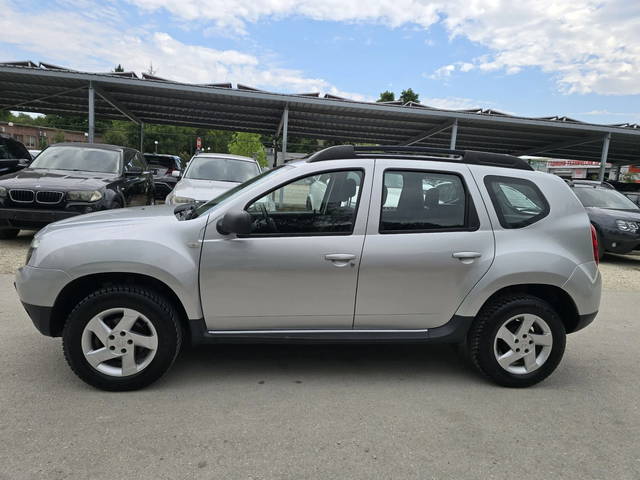 Dacia Duster 1.5d 110к.с 4x4 - автомобили, коли, обяви за нови и употребявани 6