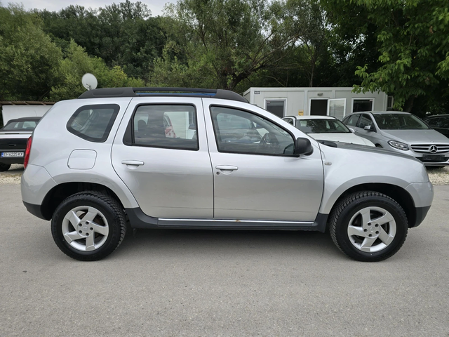 Dacia Duster 1.5d 110к.с 4x4 - автомобили, коли, обяви за нови и употребявани 7