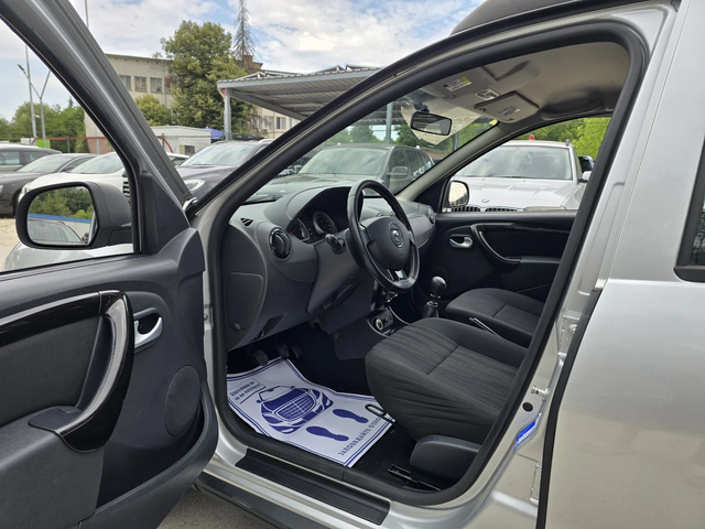 Dacia Duster 1.5d 110к.с 4x4 - автомобили, коли, обяви за нови и употребявани 9