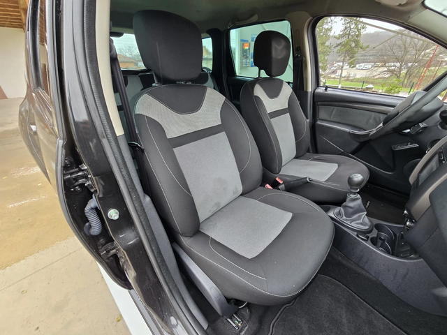 Dacia Duster 1.5dci 110к.с Топ състояние - автомобили, коли, обяви за нови и употребявани 11