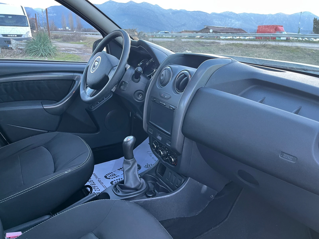 Dacia Duster 1.6i-GPL-FEIS-ITALIA - автомобили, коли, обяви за нови и употребявани 4