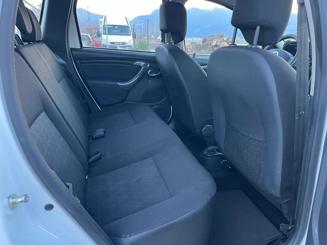 Dacia Duster 1.6i-GPL-FEIS-ITALIA - автомобили, коли, обяви за нови и употребявани 6