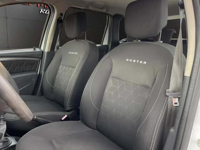 Dacia Duster 1.5DCI LAUREATE - автомобили, коли, обяви за нови и употребявани 8