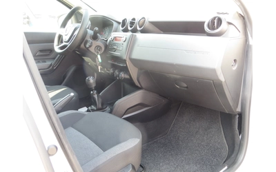 Dacia Duster 1, 5 DCI 4x4 ГАРАНЦИЯ - автомобили, коли, обяви за нови и употребявани 13