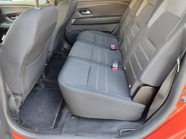 Dacia Jogger 4-вр. Комби 91к.с. Бенз + LPG - автомобили, коли, обяви за нови и употребявани 11